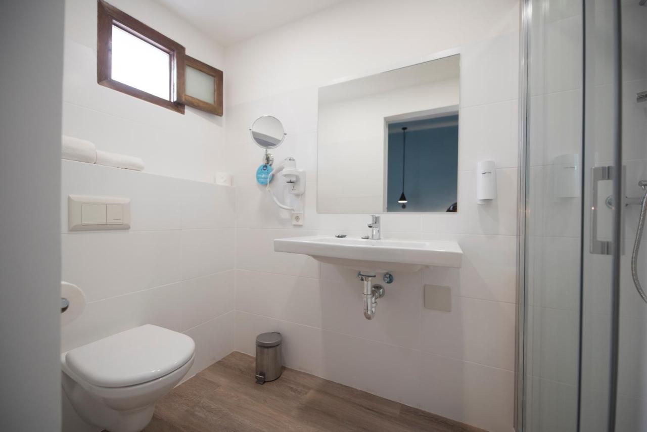 Classic Double Room,1263235894:JPEG